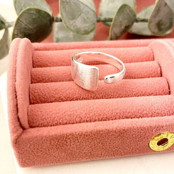 925 Sterling Silver Textured Wrap Ring Minimalist Dainty Wrap Brushed Ring - Picture 5 of 7